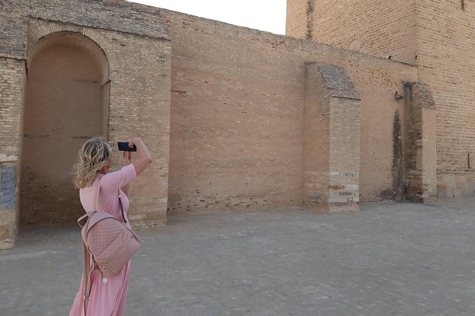Daytrip to Kairouan and El Jem Colosseum - Shopping, lunch, and keeping control of the schedule