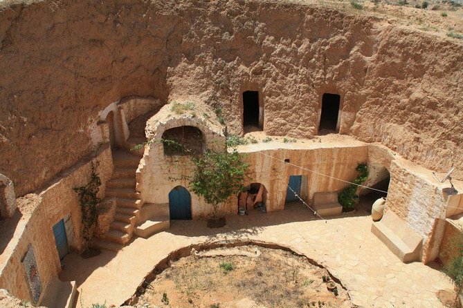 Discovery tour of Southern Tunisia - The overnight stay and included meals