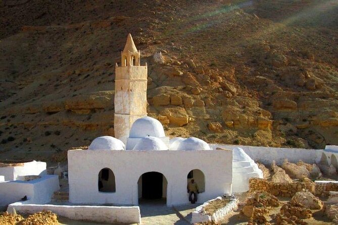 Discovery tour of Southern Tunisia - Day two: Matmata and the logic of cave homes