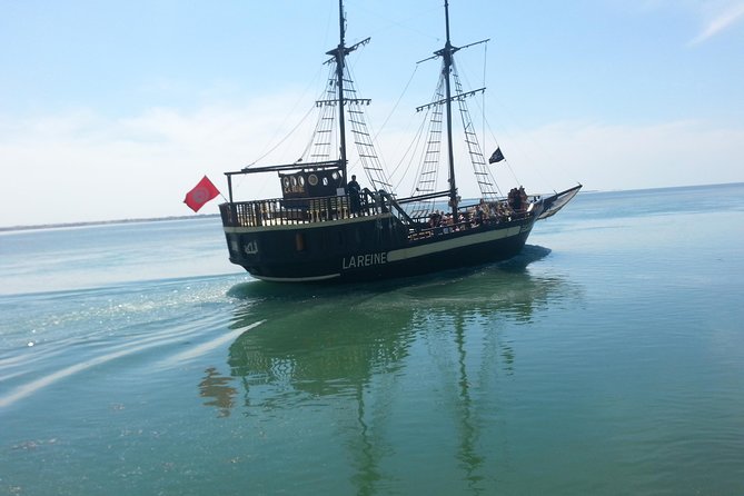 Djerba Flamingo Island Pirate Boatrip - Trip, Lunch & Pick-up - A Tunisian lunch under the palm-fringed hut