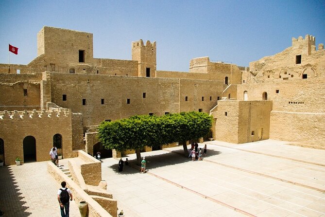 El Jem and Monastir Full-Day Tour with Lunch from Tunis or Hammamet - Key points at a glance