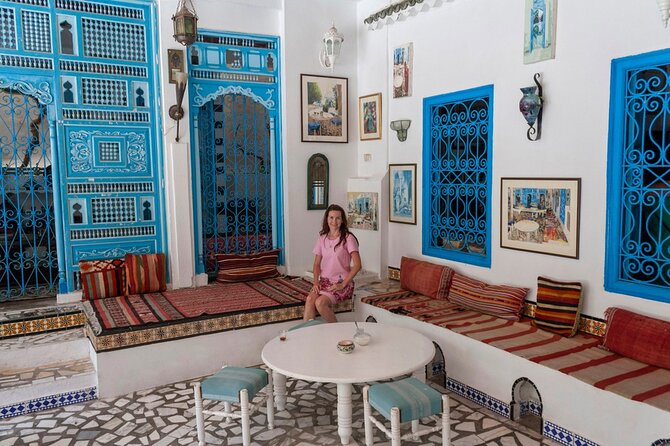Exploring the Cultural Gems of Sidi Bou Said - Dar El Annabi brings the house indoors