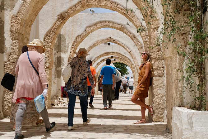 From Djerba : 1 day in the footsteps of Star Wars "Mos Eisley" - Ajim: finding Mos Eisley in places that have changed