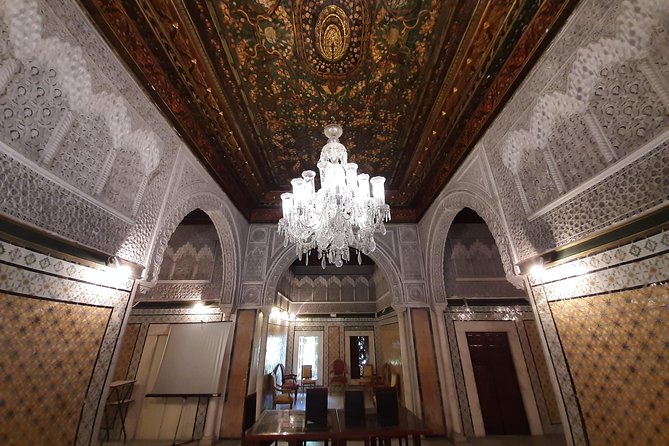 Guided tour in the UNESCO world heritage Medina of Tunis - Medersa Slimaniya or Bir Lahjar