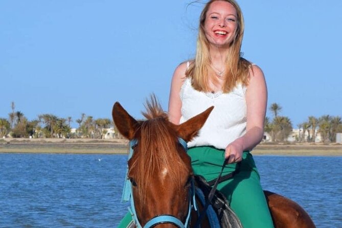 Horseback riding or camel at sunset in Djerba - What the hour should feel like