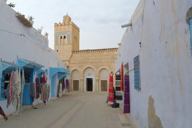 Kairouan and Roman Colosseum El Jem Day Trip from Sousse - The Great Mosque of Kairouan in 30 minutes