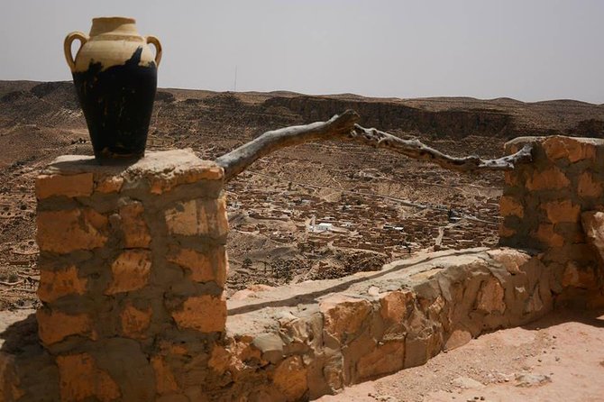 Ksar Ghilane 1 day: The hot spring and the homestay - Lunch, drinks, and what the price covers