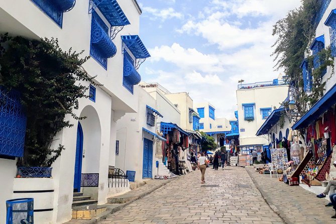 Picturesque Village Of Sidi Bou Said + Tunis Old Medina - Why this pairing works so well