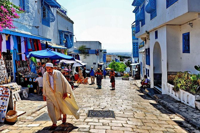 Picturesque Village Of Sidi Bou Said + Tunis Old Medina - Entering the Tunis Medina