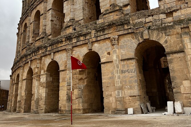 Private Half Day Tour to Roman Coliseum EL JEM from Monastir - Entering the El Jem amphitheater