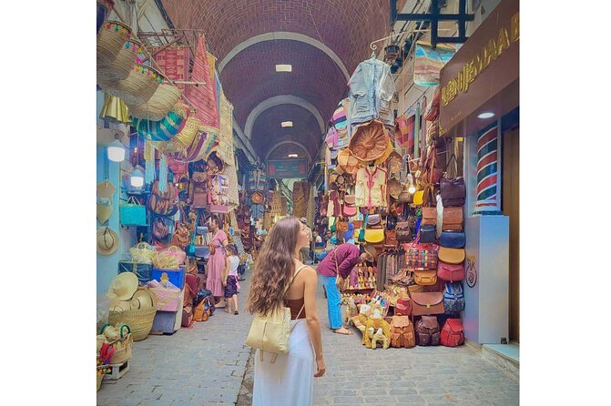VIP Tour: Tunis Medina/Bardo, Sidi Bou Said, Carthage |PICKUP ALL - What the driver host actually does