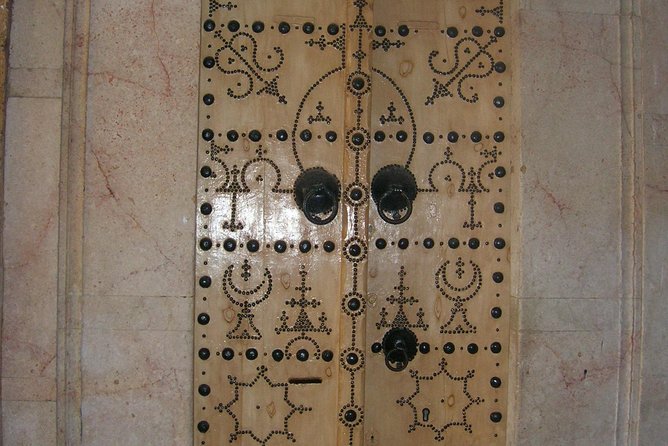 Walking City Tour - Who should book this Tunis walking tour